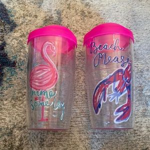 Lilly Pulitzer tumblers with Lids